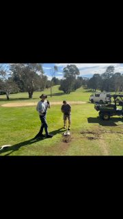 If you want to have the best Greens around, you MUST make sure you give them a good early Spring renovation. Especially if you want them in tip top shape for the Blue Mountains Open and Wentworth Falls Open.
Thankfully our amazing green keepers had a small army of volunteers to help them get the work done.